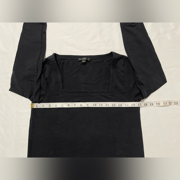 ✨Host Pick✨J. Crew Square Neck T-shirt - Picture 7 of 10